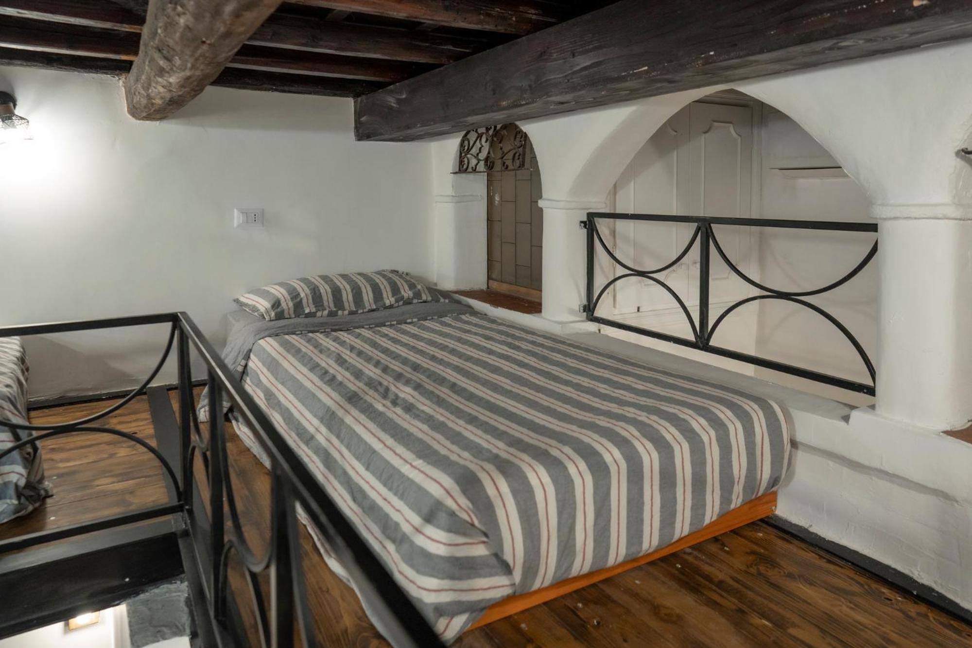 Home Domus Capocci - Rione Monti Rom Eksteriør billede